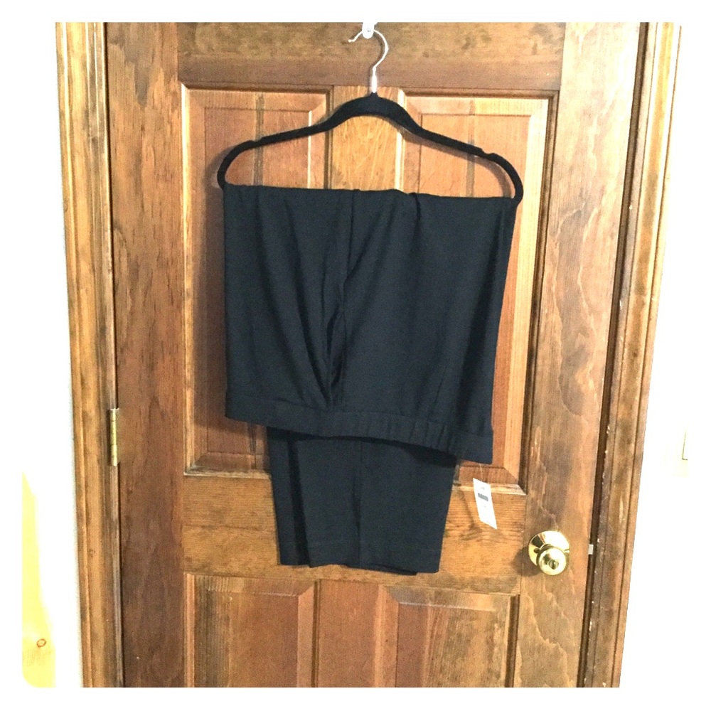Dressy, knit pants, black, pockets, NWT, short